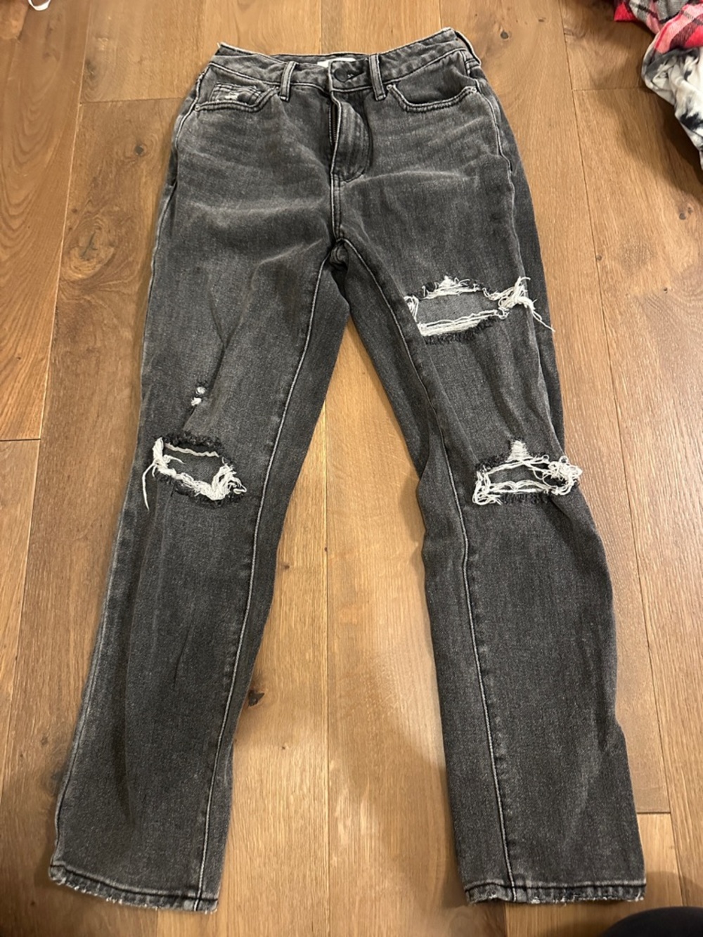 PacSun Women's Straight Leg Ripped Jeans - Washed Gray